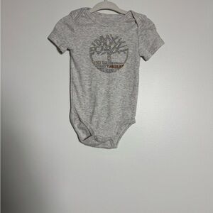 Timberland 12 Month Baby Onesie Gray Logo Graphic Short Sleeve Bodysuit